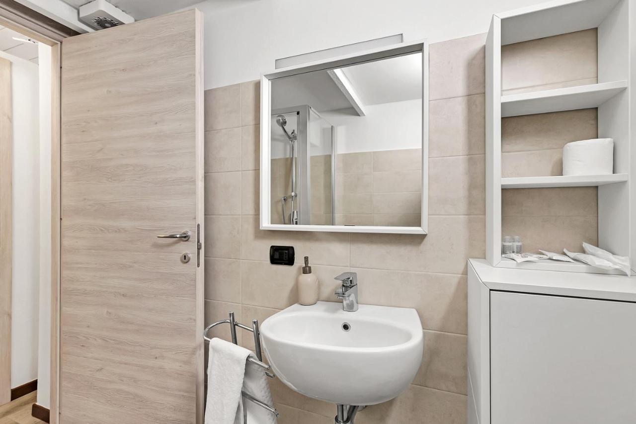 Loft Daiquiri Nel Centro Di Milano, Via Sottocorno, Porta Vittoria公寓 外观 照片